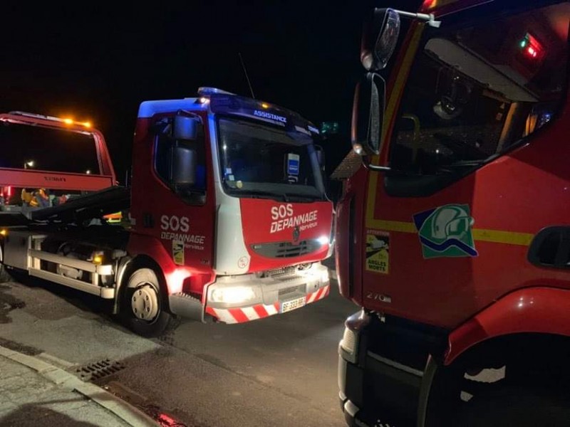 Remorquage d'un véhicule utilitaire suite à un accident à côté d'Yvetot 76