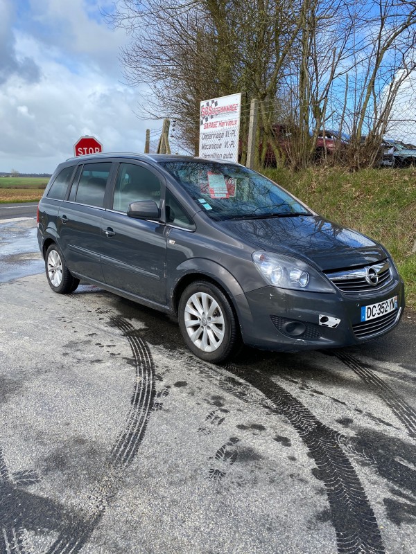 Vente de voitures d'occasion citadine dans votre garage Hervieux