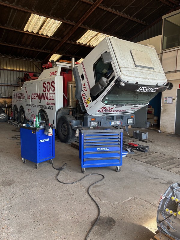 Remplacement boîte de vitesse manuelle sur Iveco dans notre garage automobile basé près de Saint Valéry en Caux 76